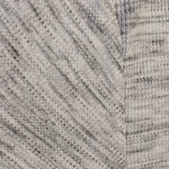 PacSun Light Gray Short Sleeve Tee - Picture 9 of 11